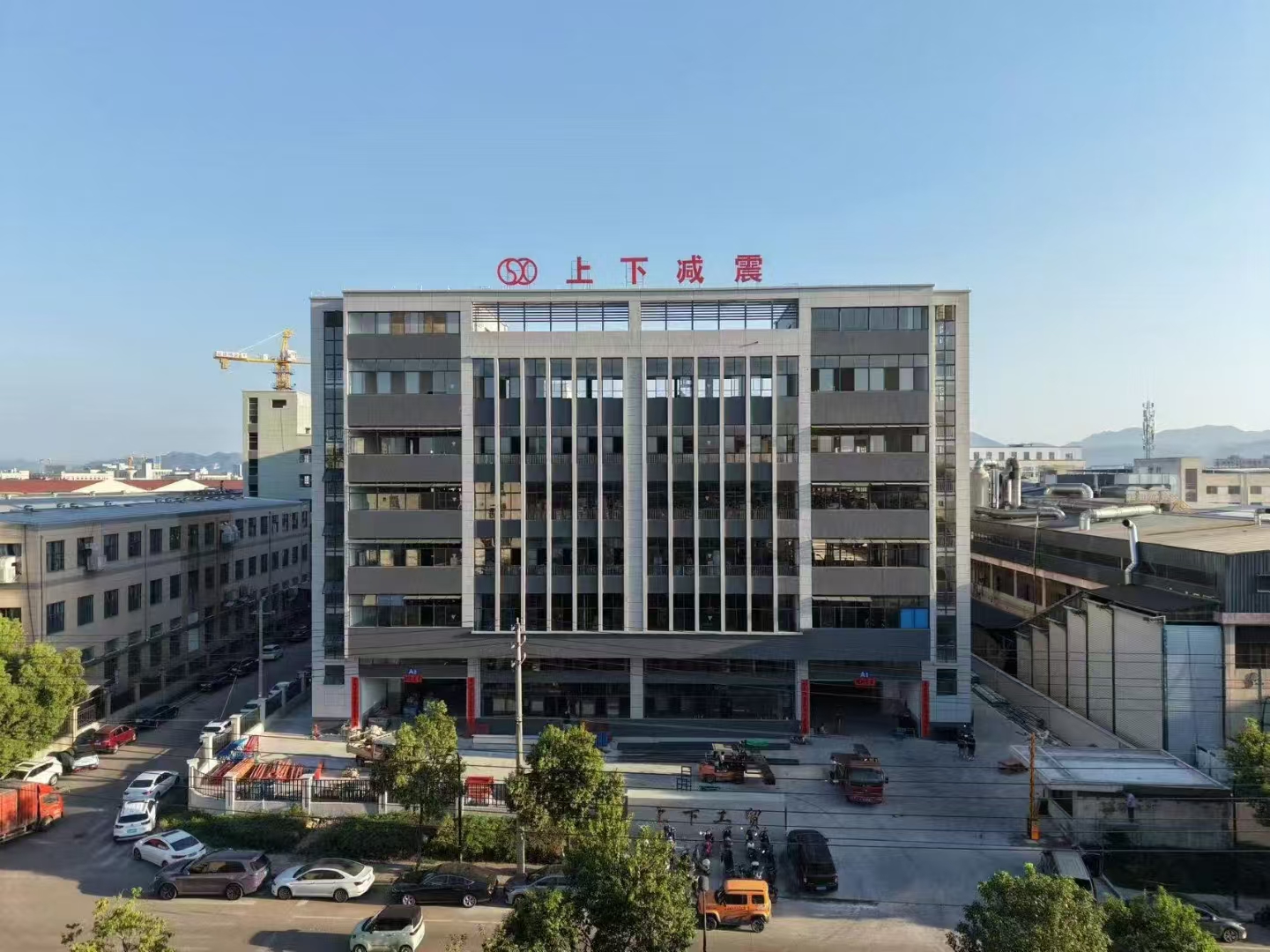 विस्फोटक! एक नई 18,000㎡ छह मंजिला फैक्ट्री का अनावरण किया गया है!